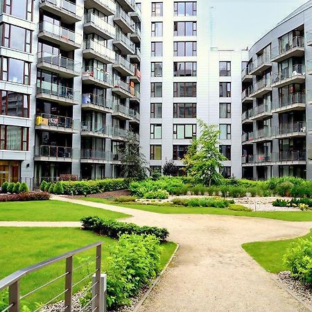 Apartamenty Triton Park Varşovia Exterior foto