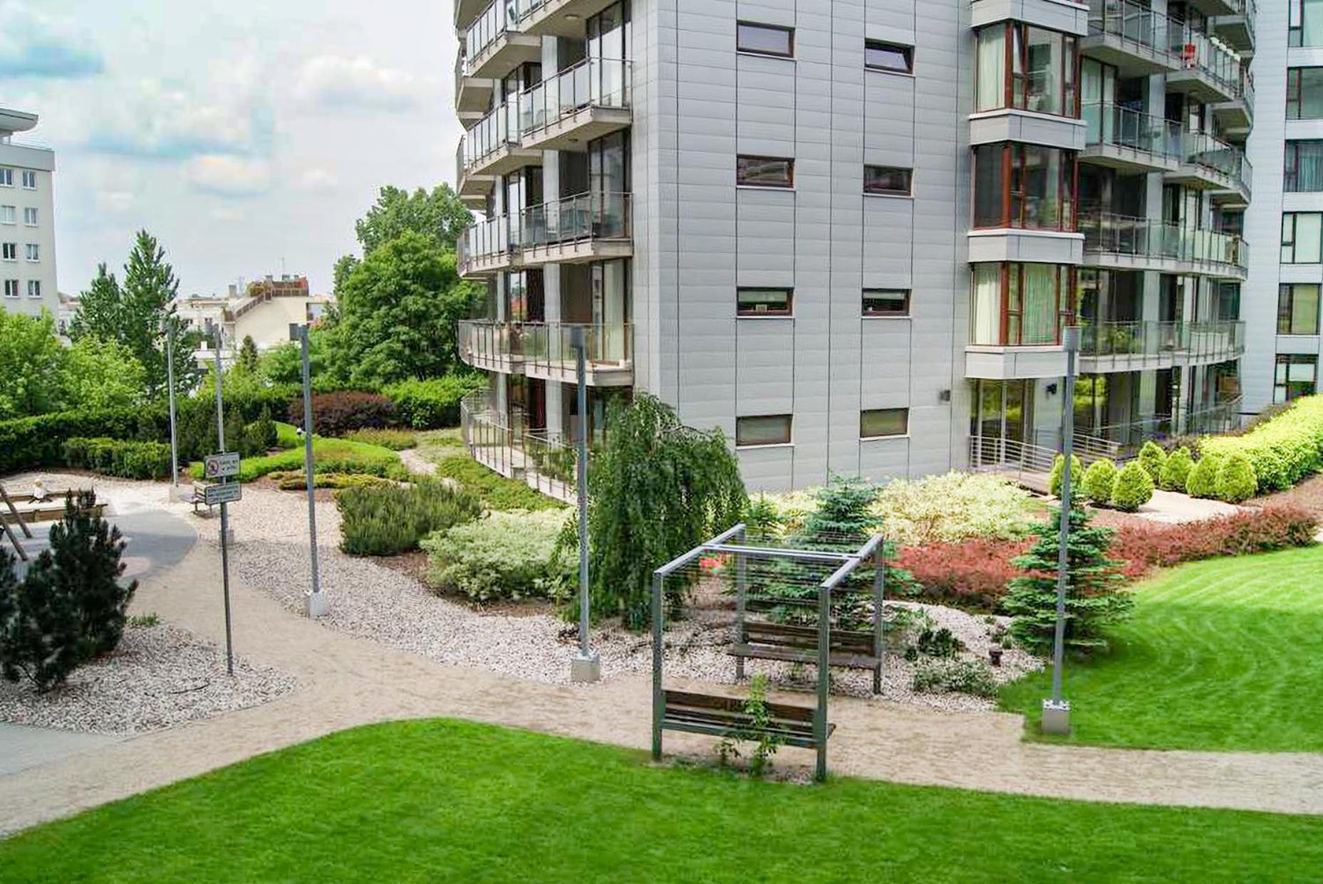 Apartamenty Triton Park Varşovia Exterior foto