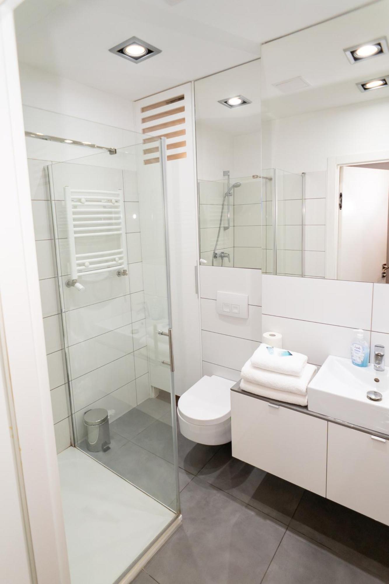 Apartamenty Triton Park Varşovia Exterior foto
