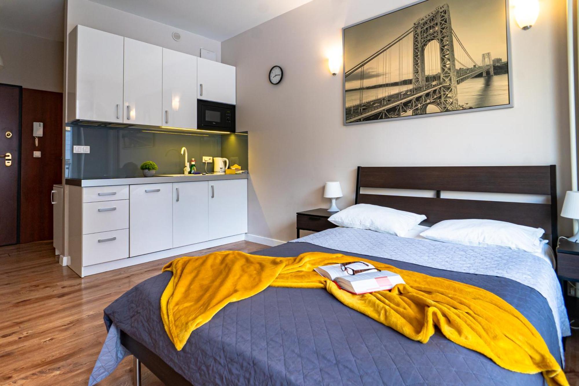 Apartamenty Triton Park Varşovia Exterior foto