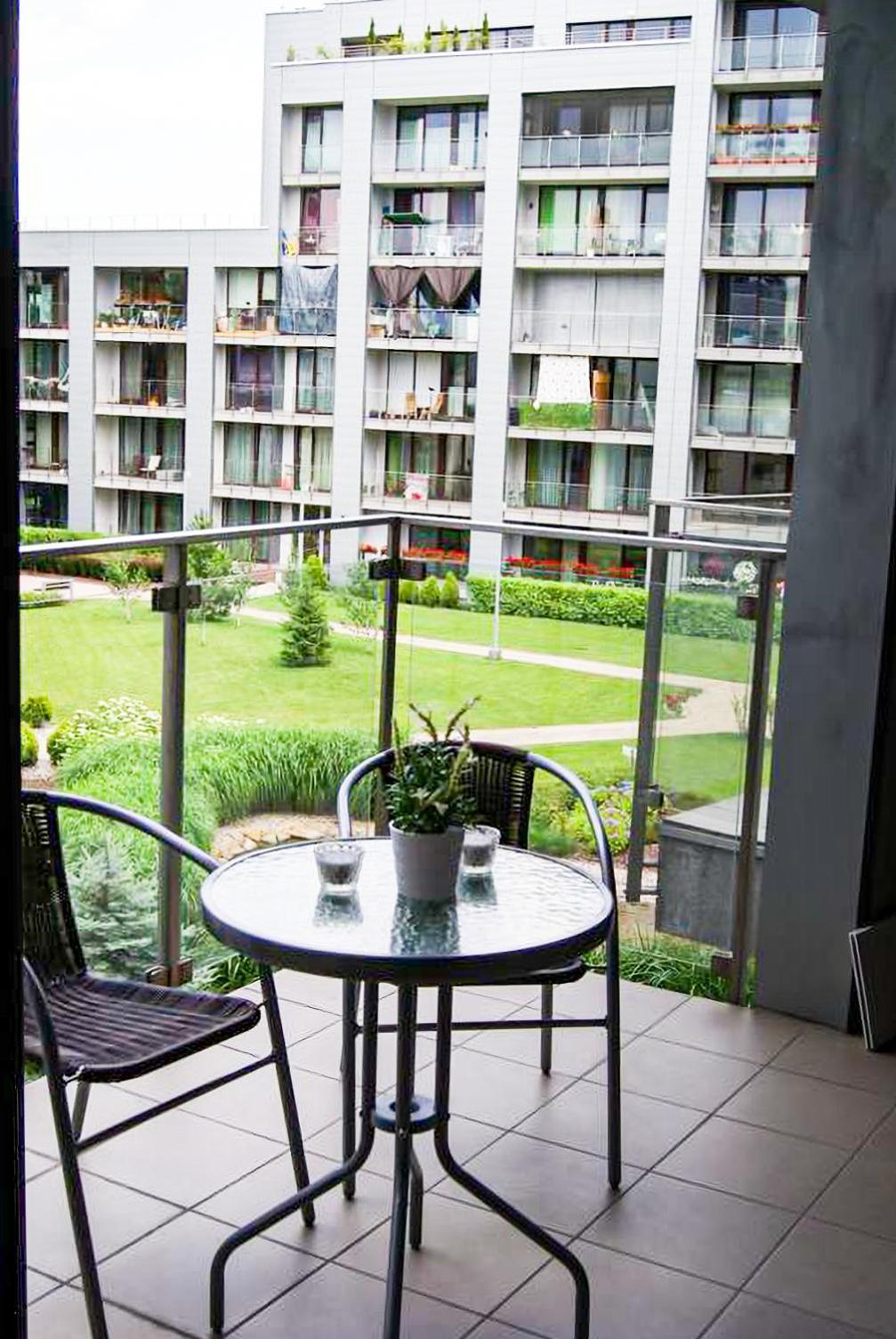 Apartamenty Triton Park Varşovia Exterior foto